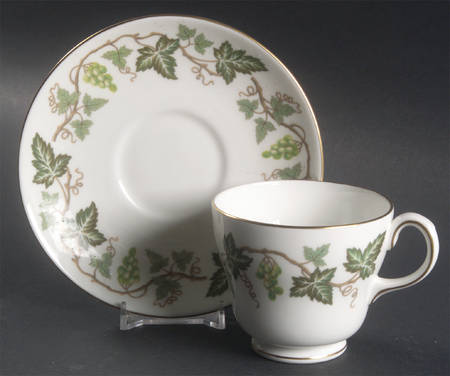 Santa Clara Footed Cup & Saucer Set