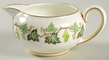 Santa Clara 146 Shape Creamer
