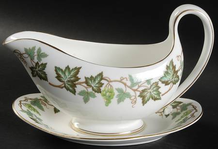 Santa Clara Gravy Boat & Underplate