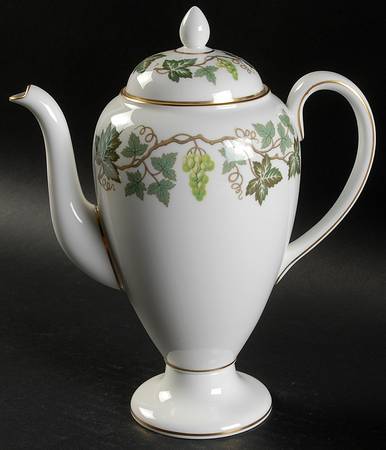 Santa Clara Small Coffee Pot & Lid