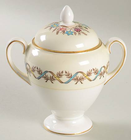 Sandringham Blue Globe Shape Sugar Bowl & Lid