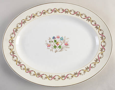 Sandringham Pink 17" Oval Serving Platter