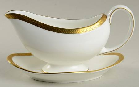Senator Gravy Boat & Underplate