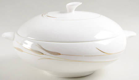 Serenity Oval Covered Vegetable