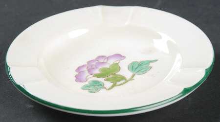 Shah (W734, Cream Rim) Small Ashtray