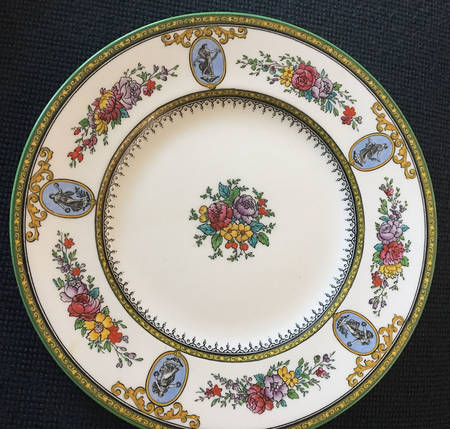 Sheerness Luncheon Plate