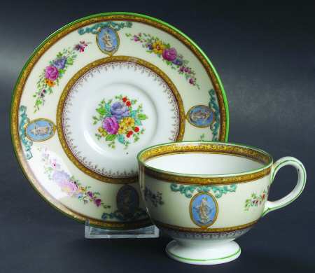 Sheerness Footed Cup & Saucer Set