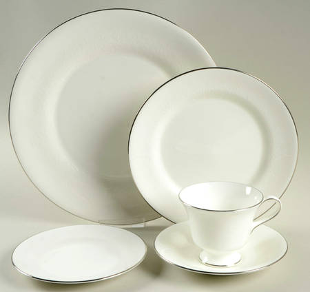 Silver Ermine (R4452, Contour Shape) 40 Piece Estate Set by Wedgwood