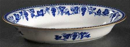 The Sofia 10" Oval Vegetable Bowl
