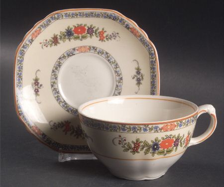 Somerset Flat Cup & Saucer Set