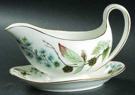 Spring Morning Gravy Boat with Attached Underplate