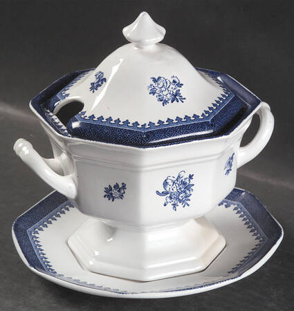 Springfield Sauce Boat & Lid with Underplate