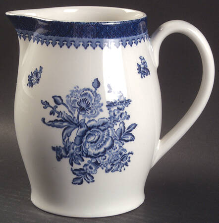 Springfield 28 Oz Pitcher