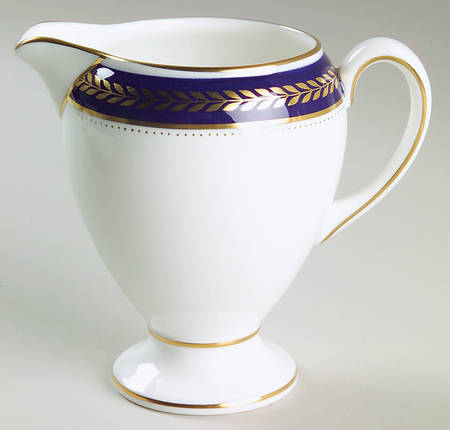 Stanton Globe Shape Creamer