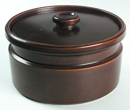 Sterling 2.5 Qt Round Covered Casserole