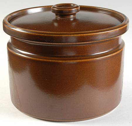 Sterling 3 Quart Round Covered Casserole
