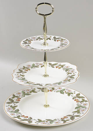 Strawberry Hill 13 7/8"-14 1/4" 3-Tiered Serving Tray(DP,SP,BB) HC