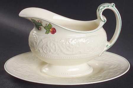 Tapestry Gravy Boat with Attached Underplate