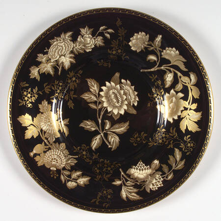 Tonquin Black Underplate for Tureen