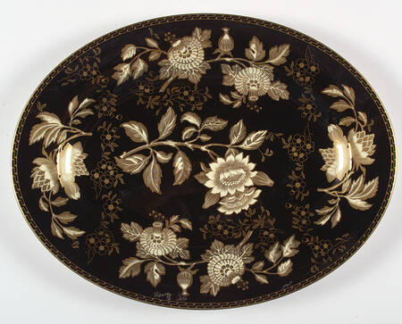 Tonquin Black 17" Oval Serving Platter