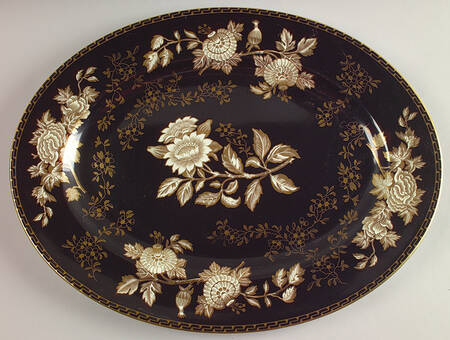 Tonquin Black 15" Oval Serving Platter
