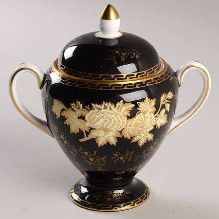 Tonquin Black Globe Shape Sugar Bowl & Lid