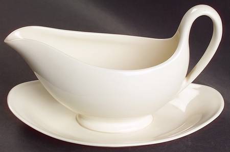 Traditional (Plain) Gravy Boat with Attached Underplate