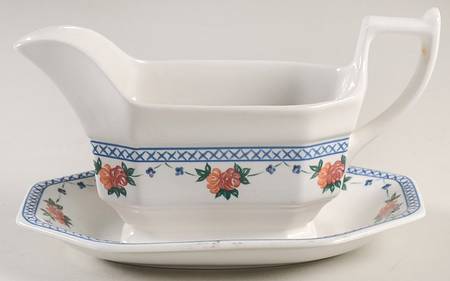 Trellis Rose Gravy Boat & Underplate/Relish