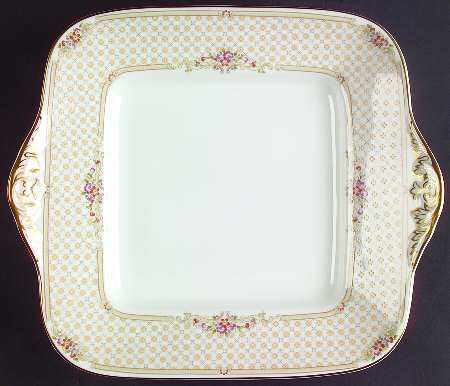 Turnberry Square Handled Cake Plate