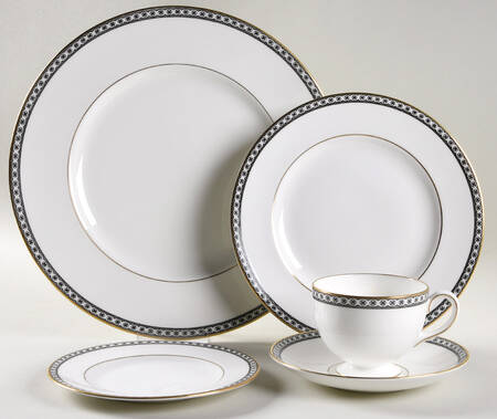 Ulander Black 40  Piece Estate Set