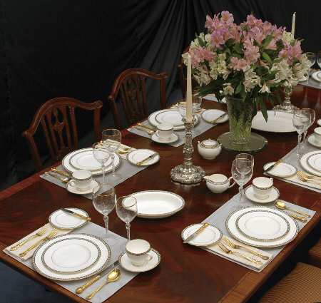 Ulander Black 45 Piece Estate Set