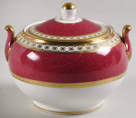 Ulander Powder Ruby 146 Shape Sugar Bowl & Lid by Wedgwood