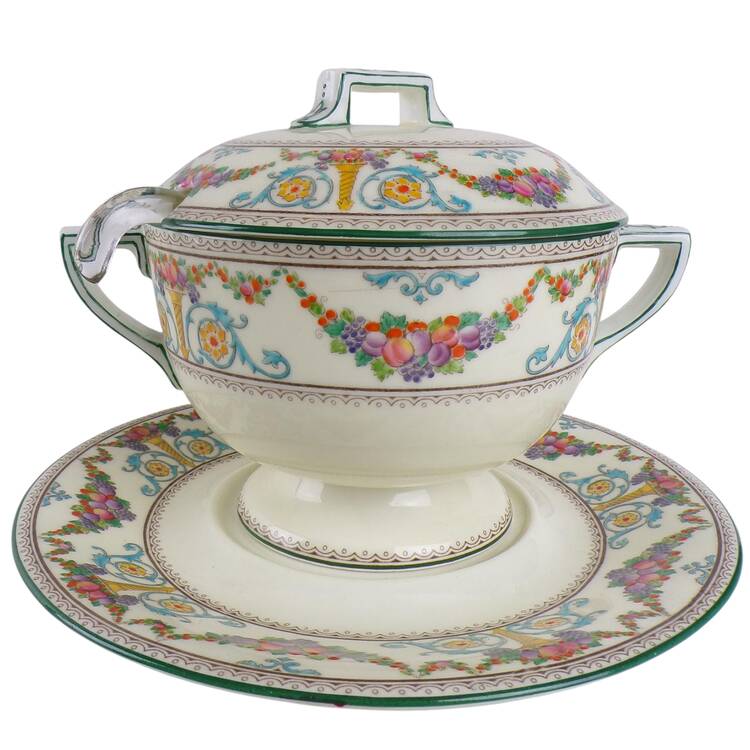 Ventnor (Ivory Background) Sauce Boat & Lid with Underplate