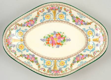 Ventnor (Ivory Background) Relish/Gravy Underplate