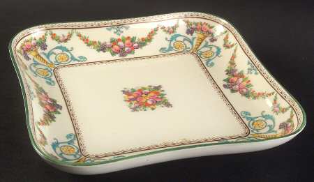Ventnor (Ivory Background) Large Square Bon Bon