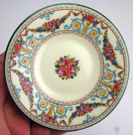 Ventnor (Ivory Background) Saucer for Ramekin