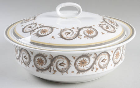 Venetia Round Covered Vegetable