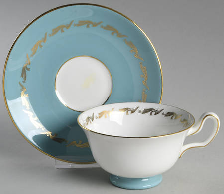 Venus Gold Design Footed Cup & Saucer Set