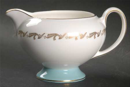 Venus Gold Design Leigh Shape Creamer