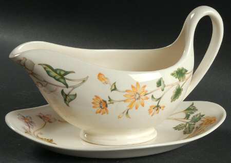Virginia Gravy Boat & Underplate