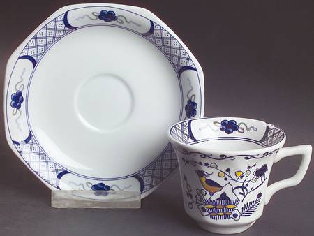 Volendam Flat Demitasse Cup & Saucer Set
