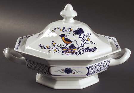Volendam Octagonal Covered Vegetable