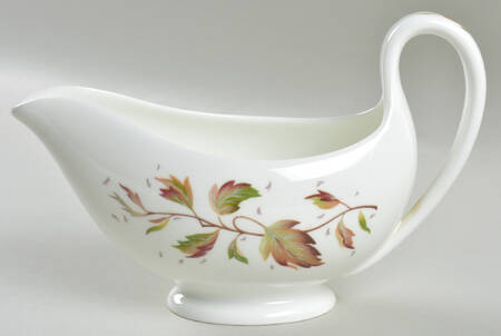 Wakefield (Bone, Coupe) Gravy Boat