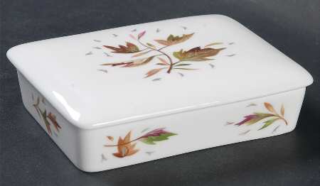 Wakefield (Bone, Coupe) Cigarette Box & Lid