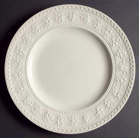 Wellesley 13" Chop Plate (Round Platter)