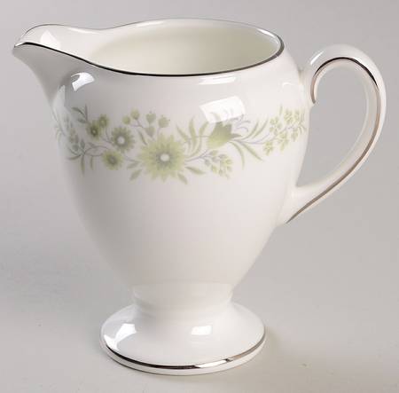 Westbury Globe Shape Creamer