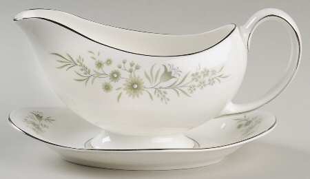 Westbury Gravy Boat & Underplate