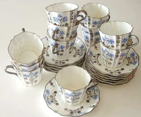 WH1583 Flat Cup & Saucer Set