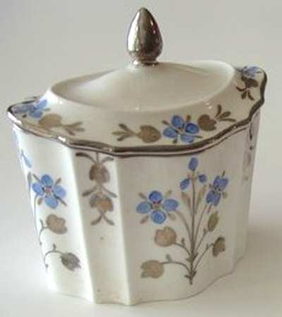 WH1583 Sugar Bowl & Lid