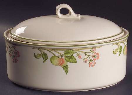 Wild Apple (Granada Sterling Shape) 2.5 Qt Oval Covered Casserole